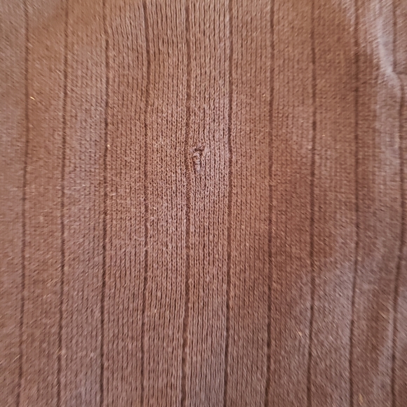 Hollister Sweater - Picture 8 of 9